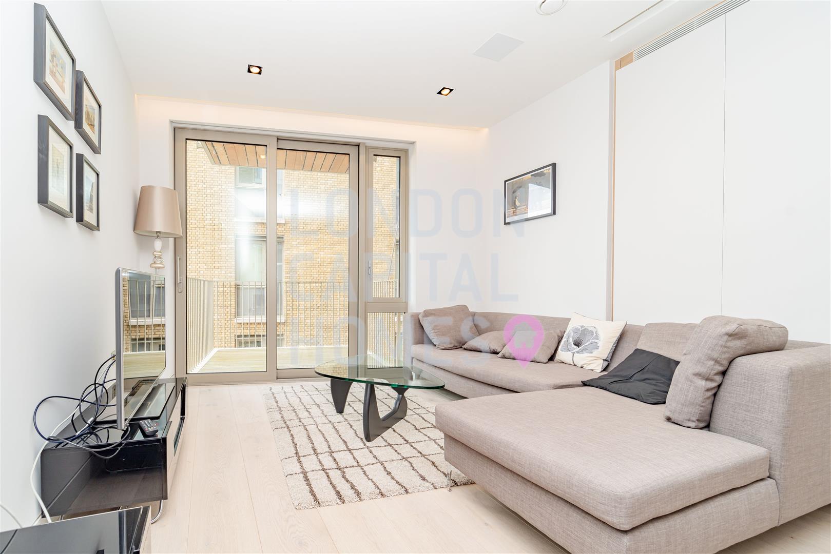2 bed property in Duchess Walk, London